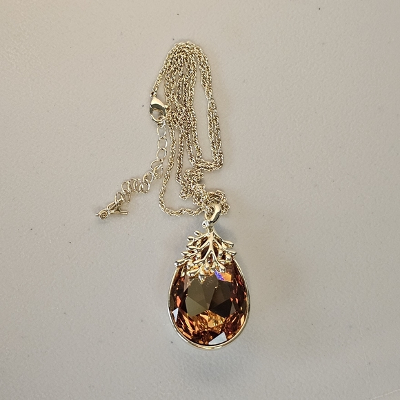 Jewelry - Alyantyer Happy Olive Leaf 18k Gold Plated Citrine Crystal Tear Drop Necklace